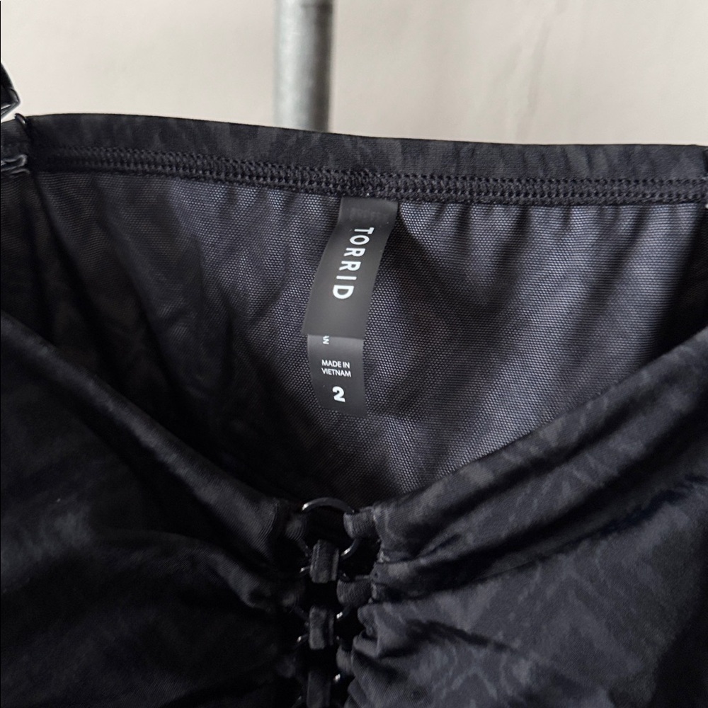 NWT Torrid Swimsuit Size 2 - Picture 2 of 5